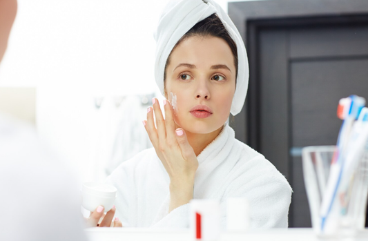 Essential skin care moisturizer